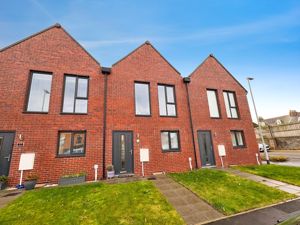 Photo 1- click for photo gallery